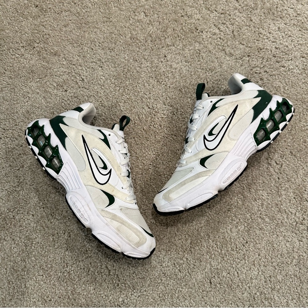 Nike Women’s Zoom Air Fire White and Green Sneakers US Size 9.5